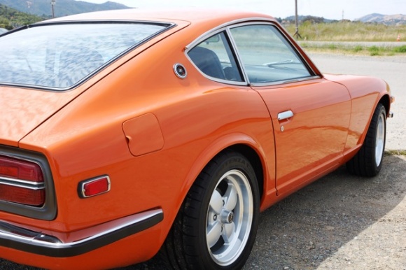 Retro 4 - 1972 Datsun 240Z (Click on Image to Enlarge)